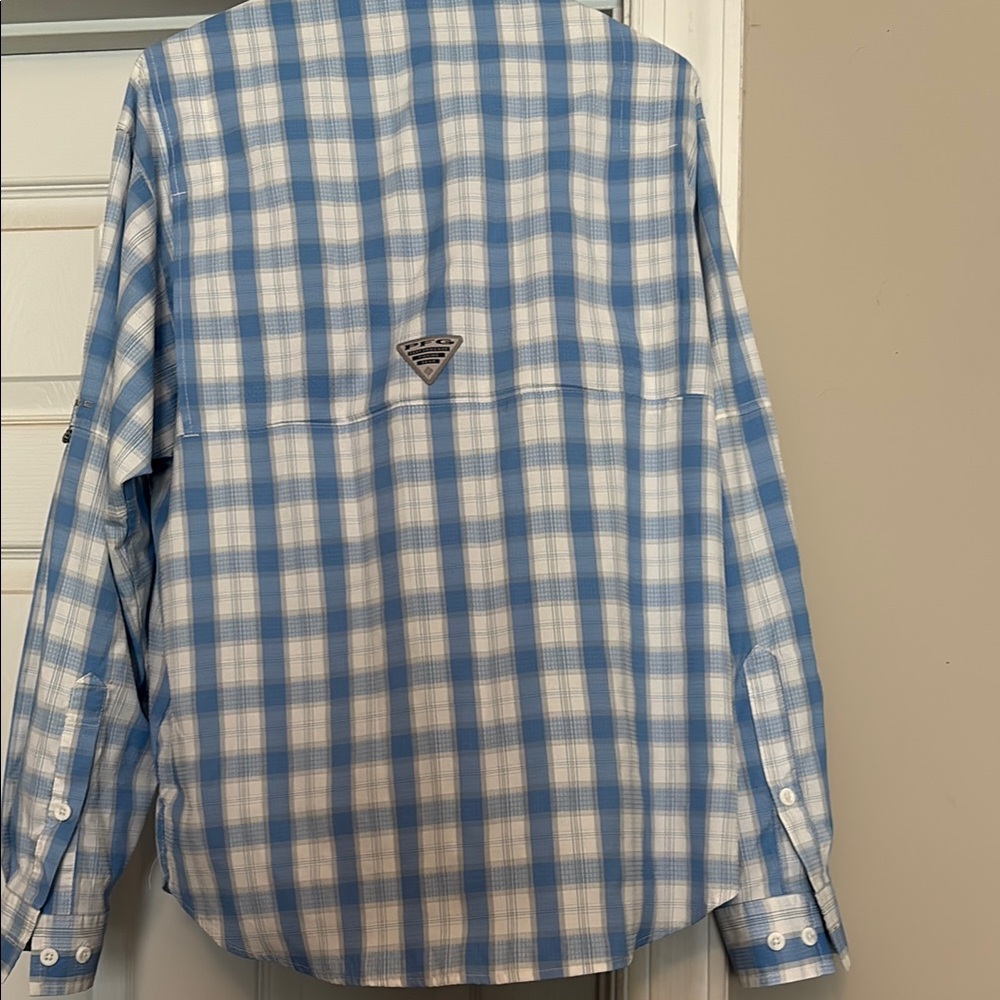 Columbia PFG UNC Button Down Shirt - Picture 6 of 6